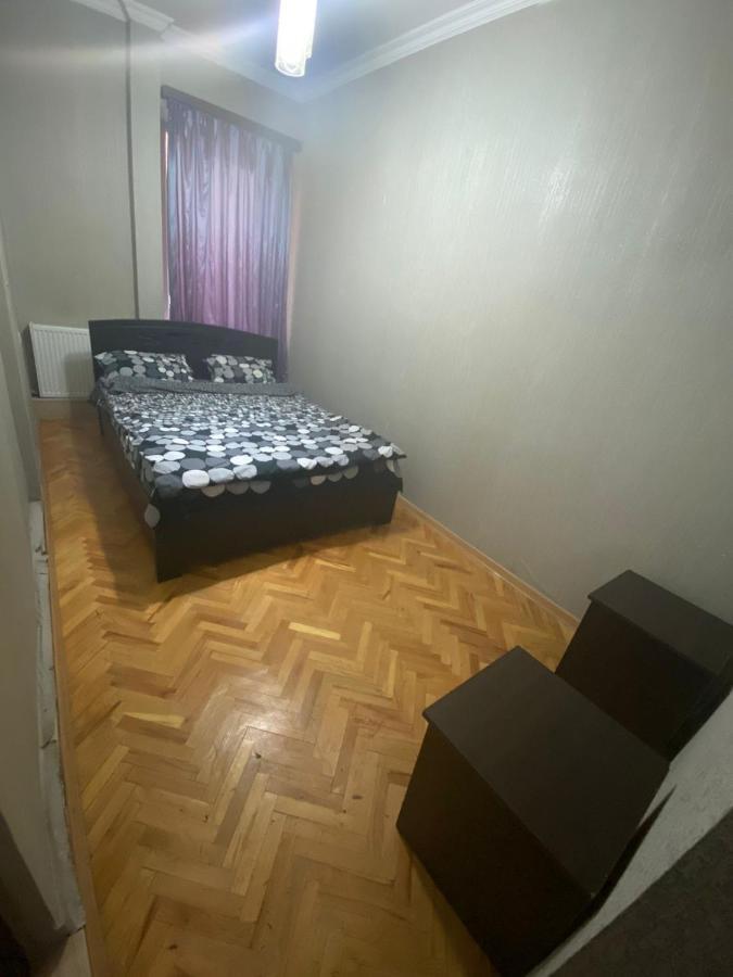 Kiev Hostel Tiflis Exterior foto