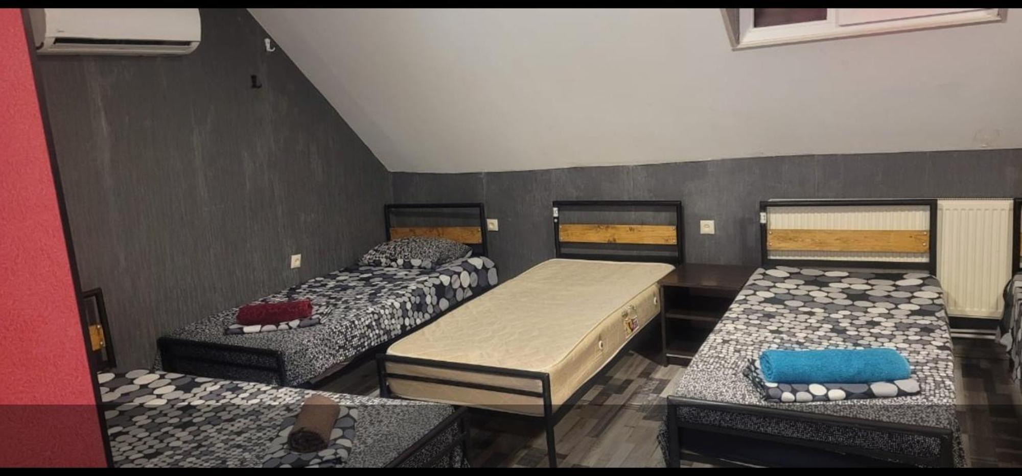 Kiev Hostel Tiflis Exterior foto
